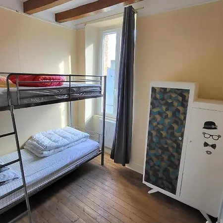 Hébergement de vacances De La Fontaine *